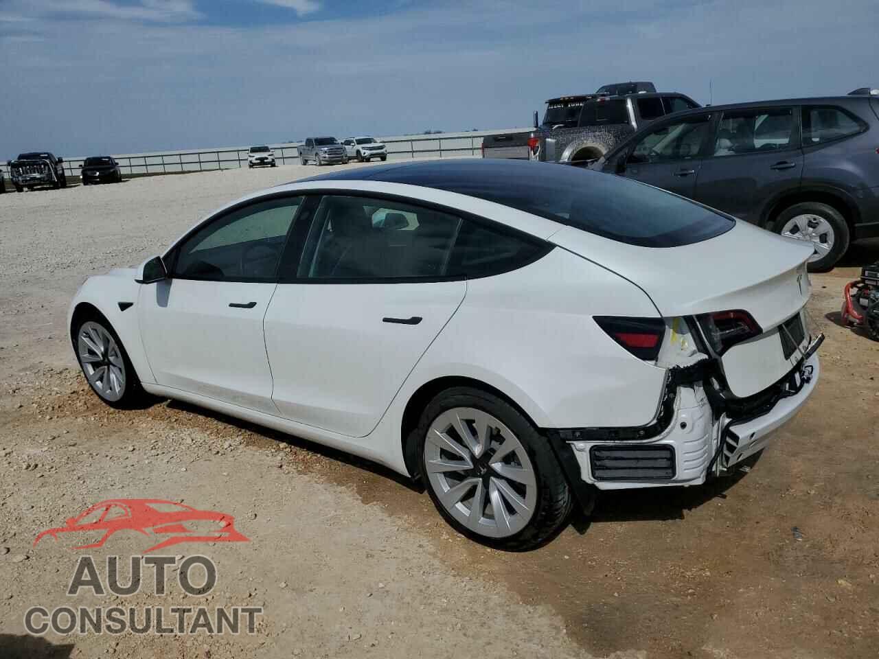 TESLA MODEL 3 2022 - 5YJ3E1EA2NF285959