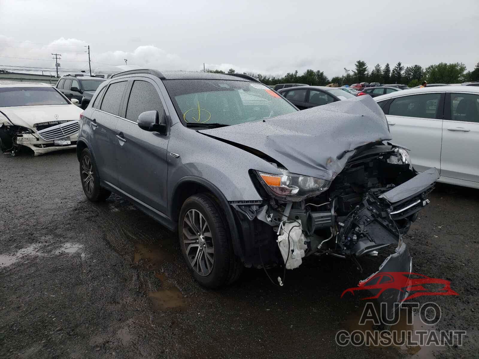 MITSUBISHI OUTLANDER 2018 - JA4AR4AW7JZ007152