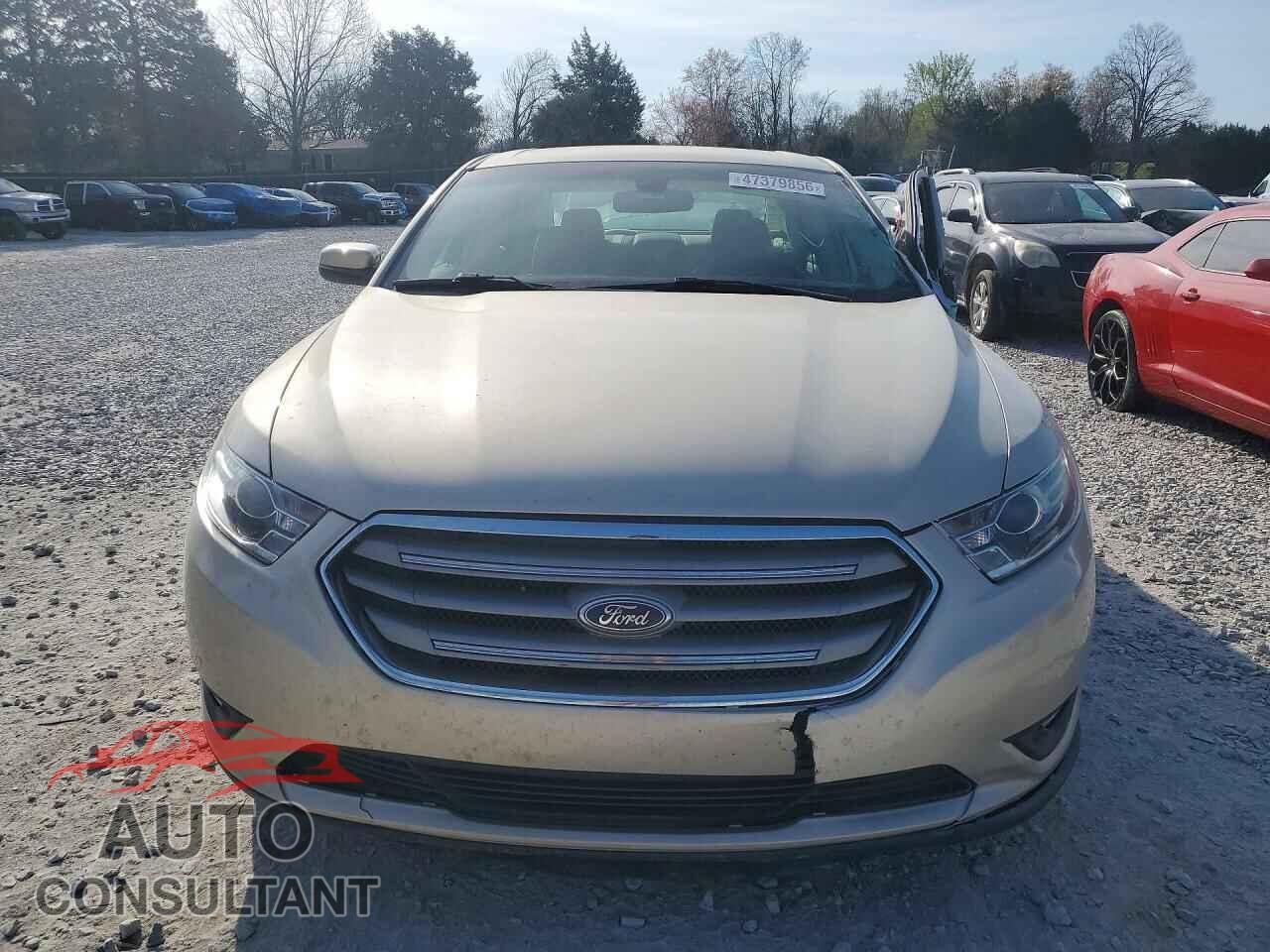FORD TAURUS 2017 - 1FAHP2E88HG117181
