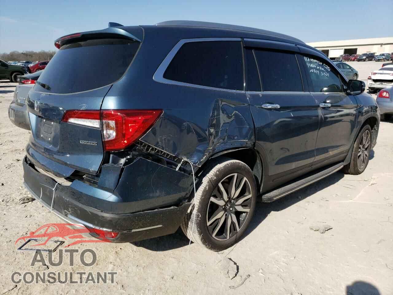 HONDA PILOT 2019 - 5FNYF5H64KB021221