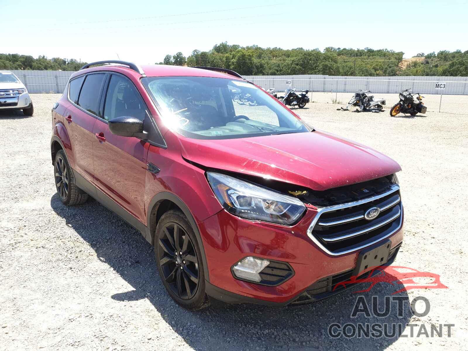 FORD ESCAPE 2018 - 1FMCU0GD2JUD22347