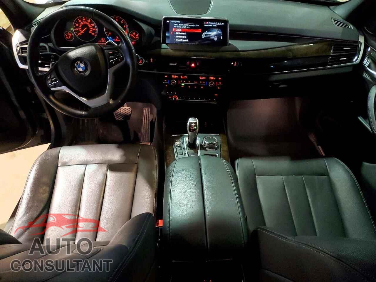 BMW X5 2018 - 5UXKR0C5XJL074448