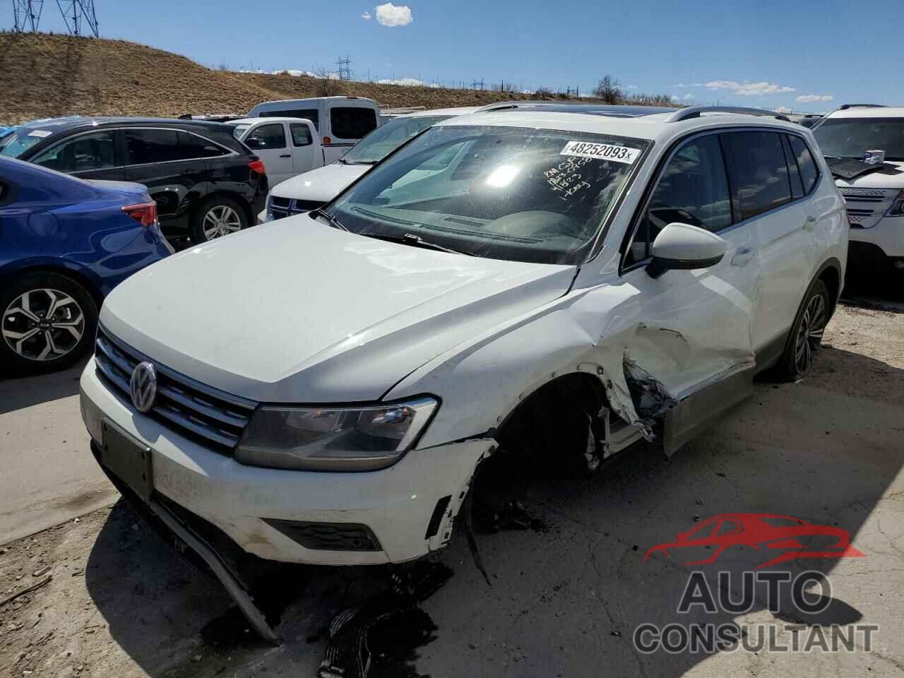 VOLKSWAGEN TIGUAN 2019 - 3VV2B7AX0KM014294