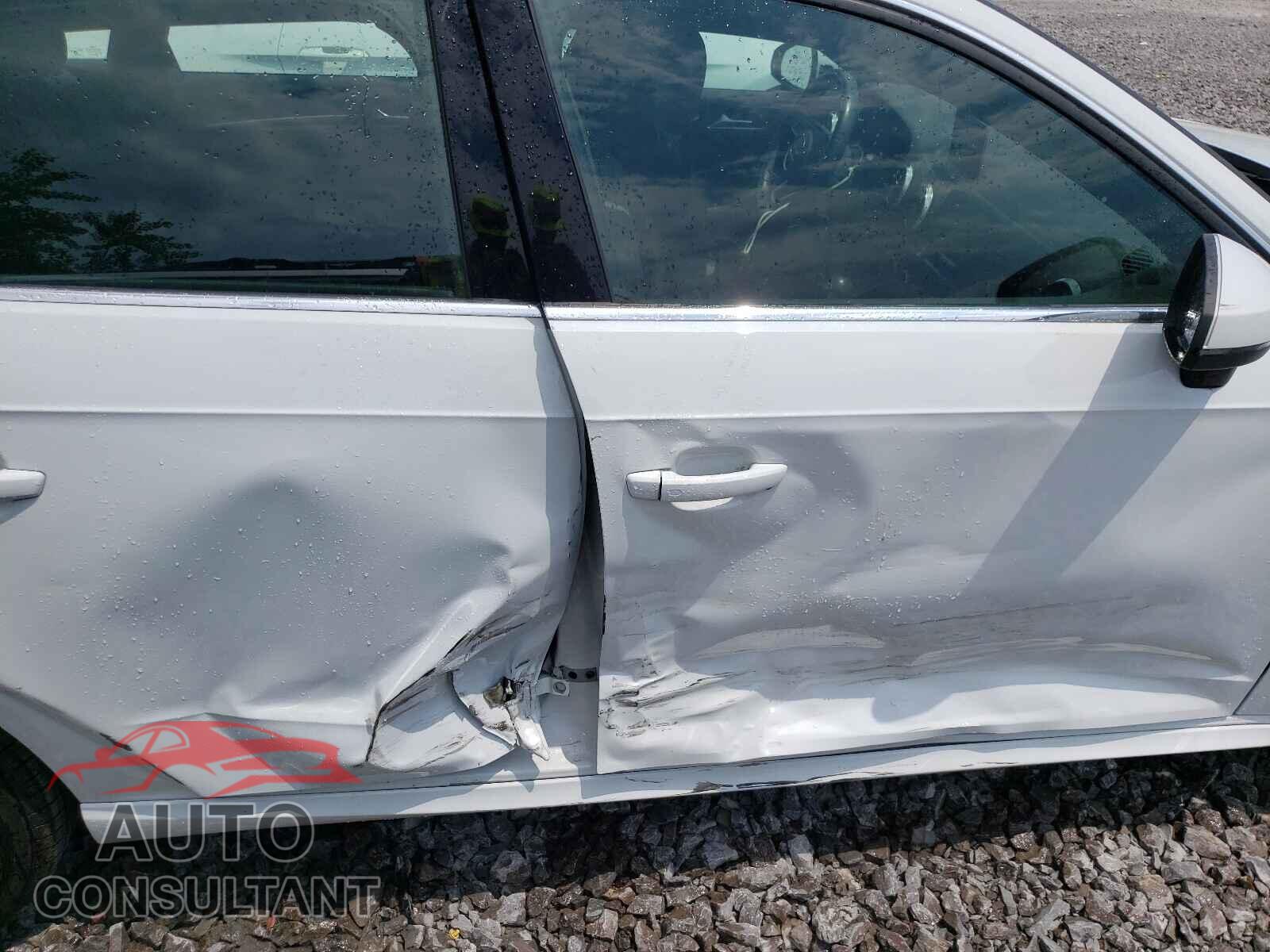 AUDI A3 2018 - WAUSPBFF7JA116588