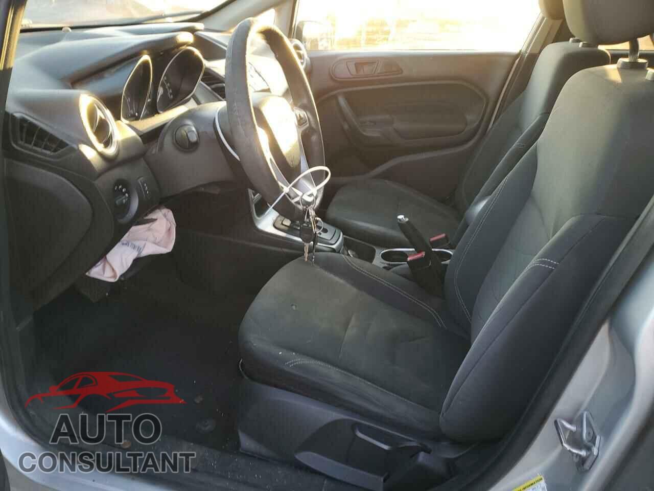 FORD FIESTA 2017 - 3FADP4EJ9HM104443