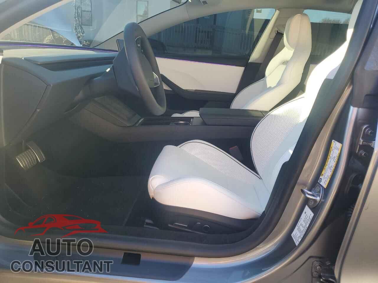 TESLA MODEL 3 2024 - 5YJ3E1ET5RF887262