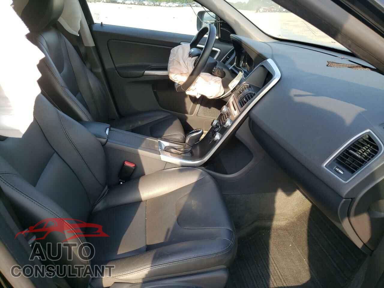 VOLVO XC60 2016 - YV4612RK4G2890375