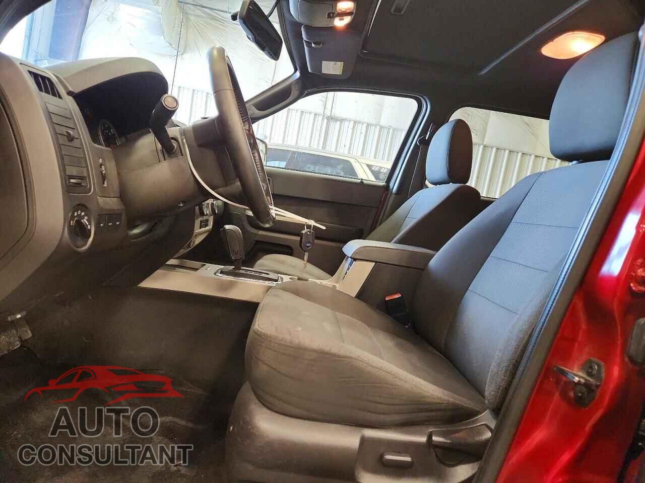 FORD ESCAPE 2010 - 1FMCU0DG0AKD00440