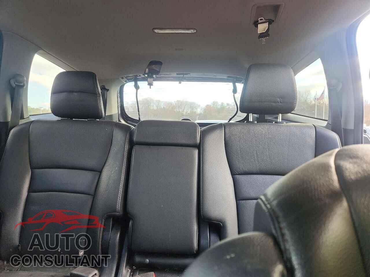 HONDA PILOT 2021 - 5FNYF6H53MB094807