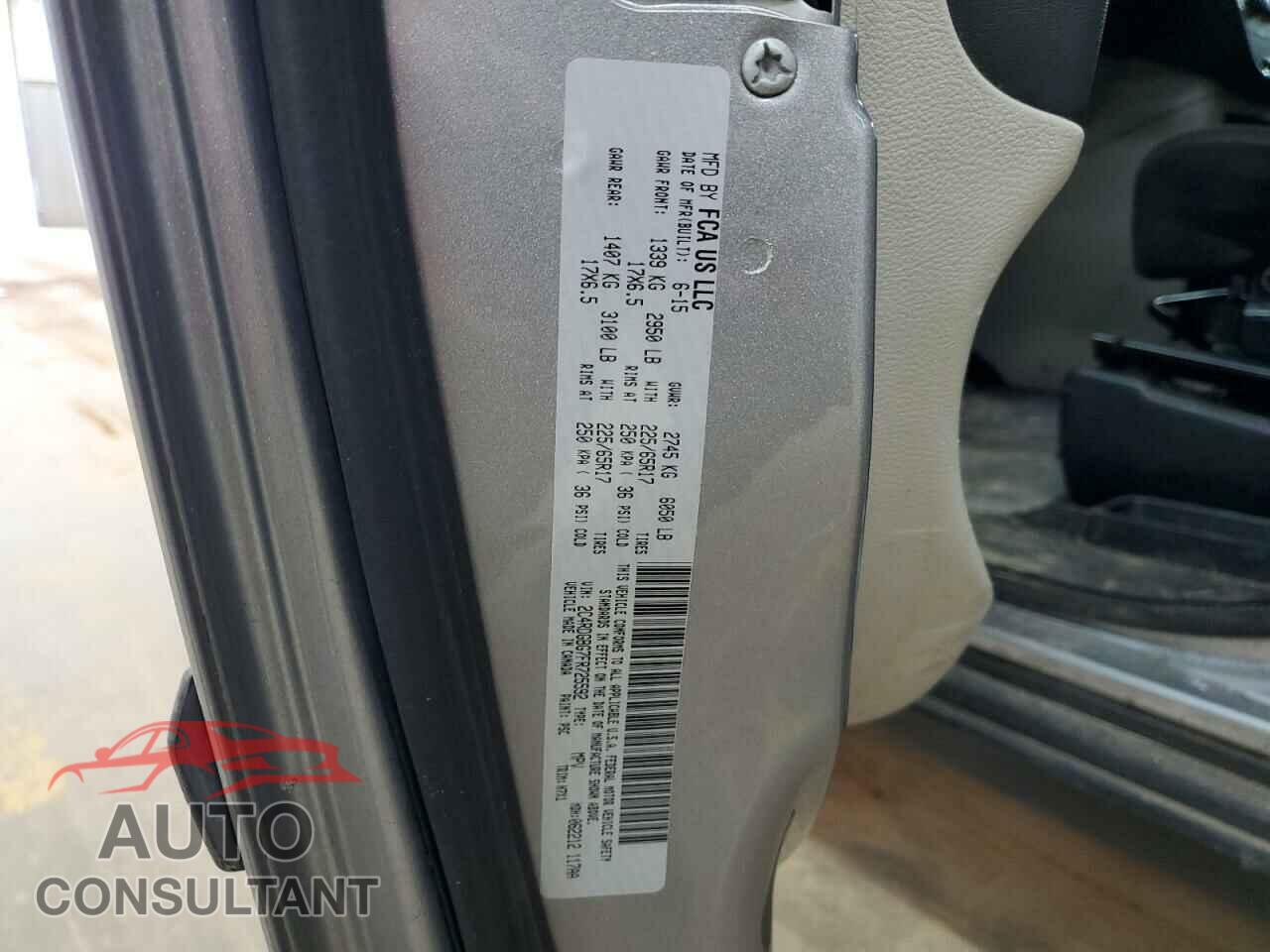 DODGE CARAVAN 2015 - 2C4RDGBG7FR725592