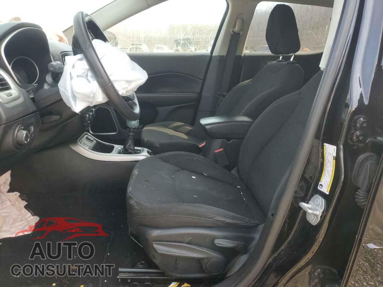 JEEP COMPASS 2018 - 3C4NJCAB7JT226884