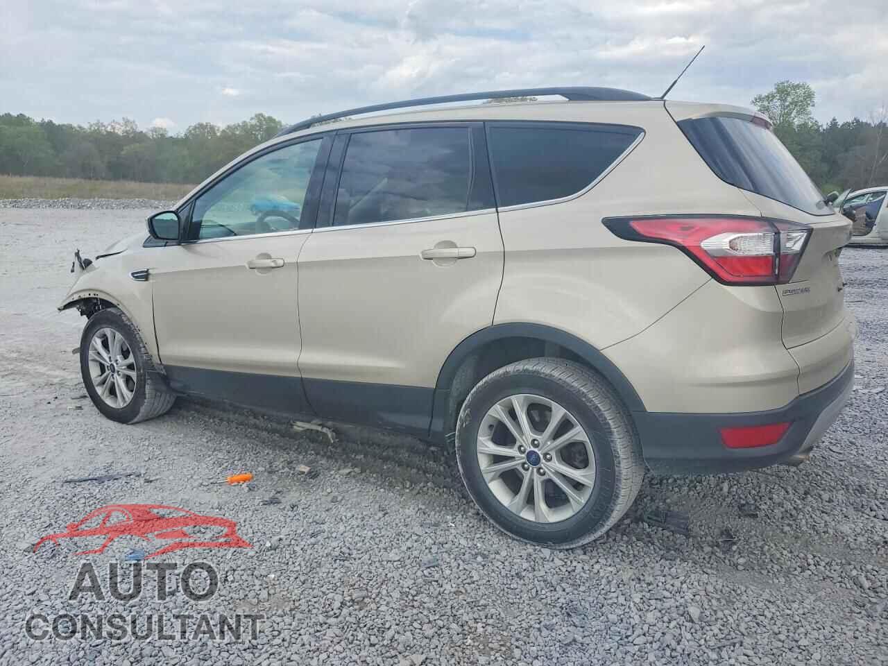 FORD ESCAPE 2017 - 1FMCU0GD3HUC43845