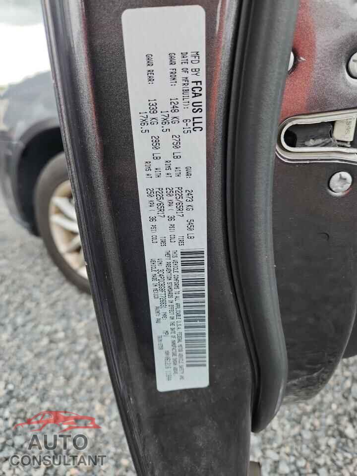 DODGE JOURNEY 2015 - 3C4PDCBG8FT726831