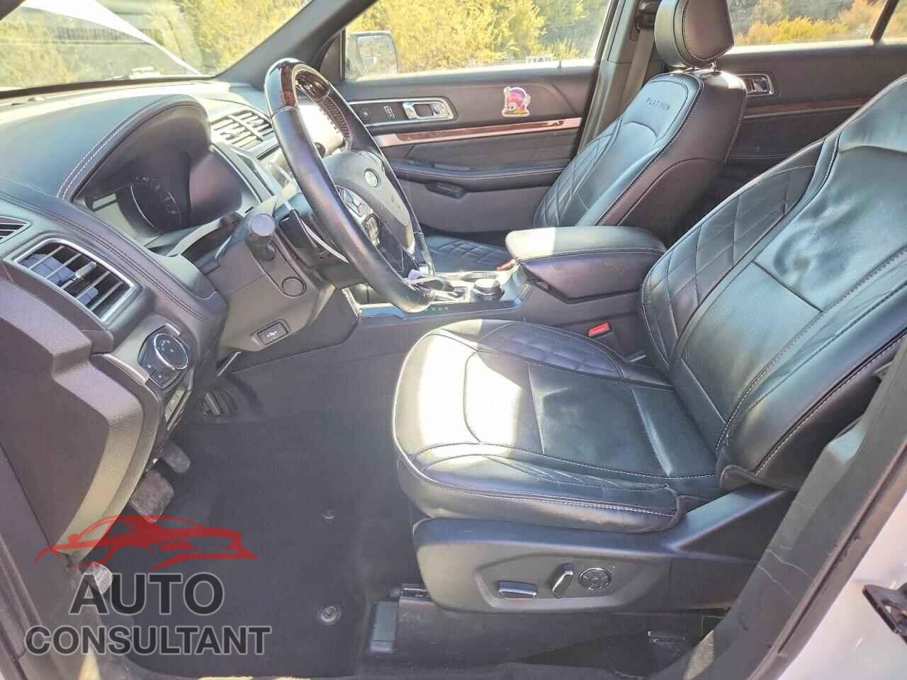 FORD EXPLORER 2017 - 1FM5K8HT3HGD21879