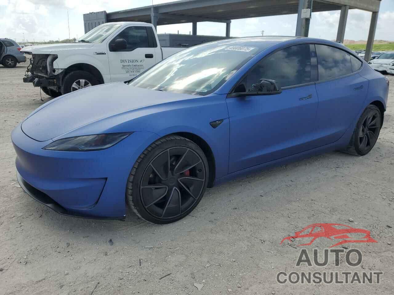 TESLA MODEL 3 2024 - 5YJ3E1ET5RF810150