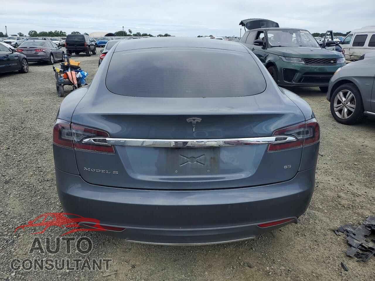 TESLA MODEL S 2013 - 5YJSA1CN3DFP28230