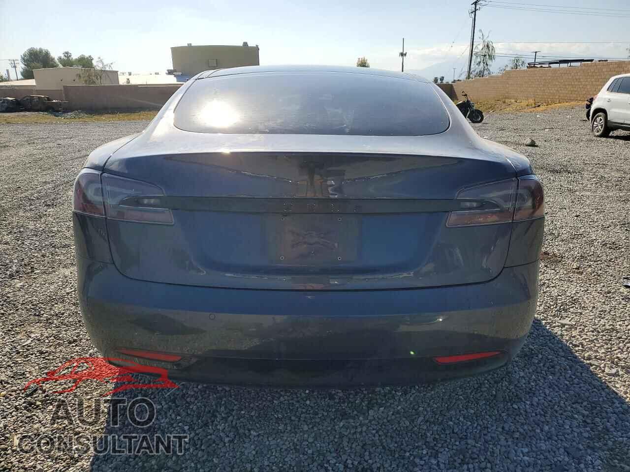 TESLA MODEL S 2018 - 5YJSA1E27JF242566