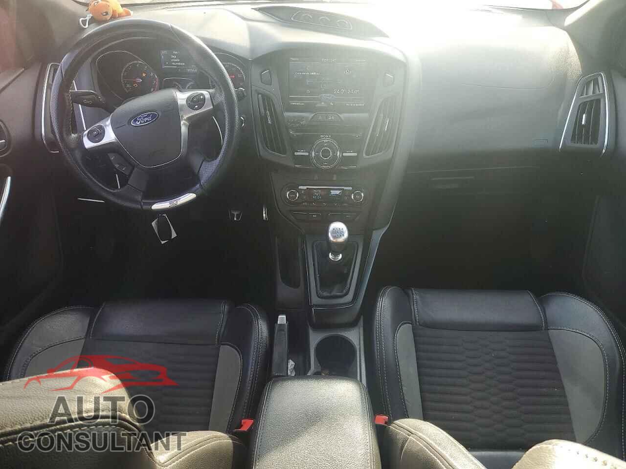 FORD FOCUS 2014 - 1FADP3L98EL356894