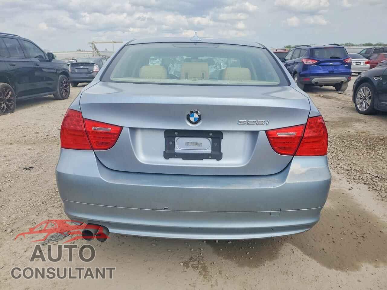 BMW 3 SERIES 2011 - WBAPH7C5XBE850857