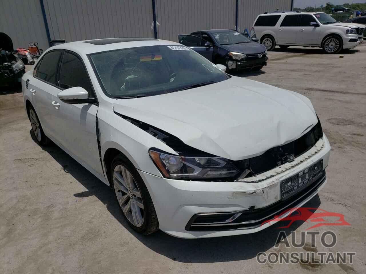 VOLKSWAGEN PASSAT 2019 - 1VWLA7A33KC008068