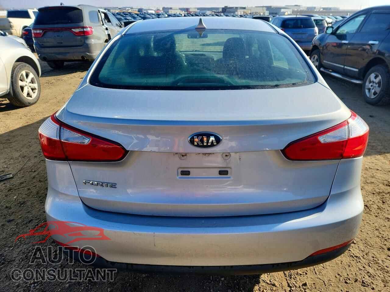 KIA FORTE 2015 - KNAFX4A64F5400149