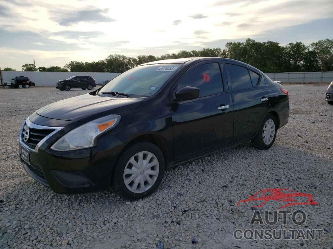 NISSAN VERSA 2018 - 3N1CN7AP3JL813925