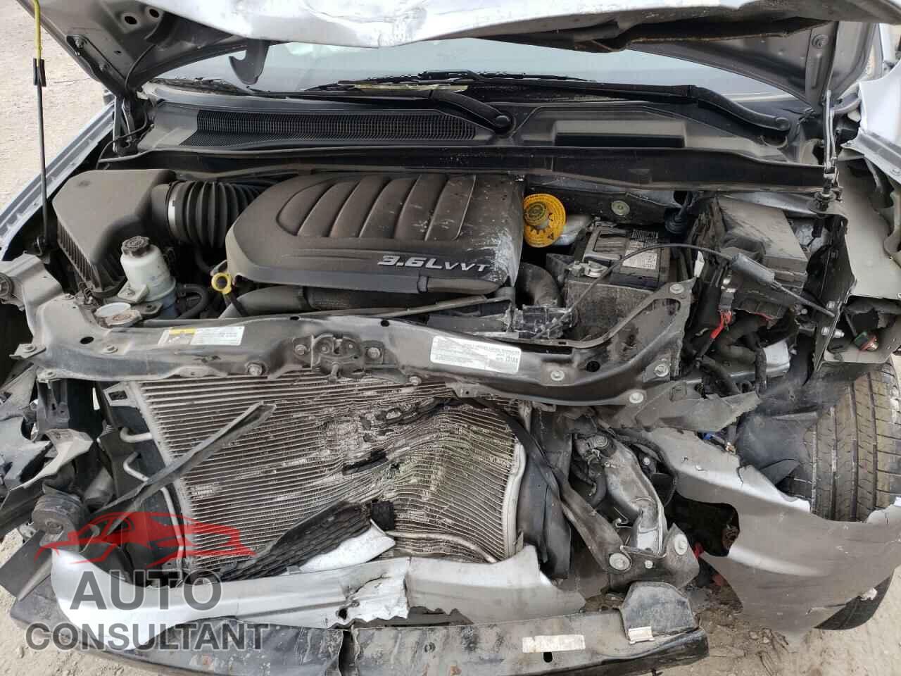 DODGE GRAND CARA 2018 - 2C4RDGEG2JR213906
