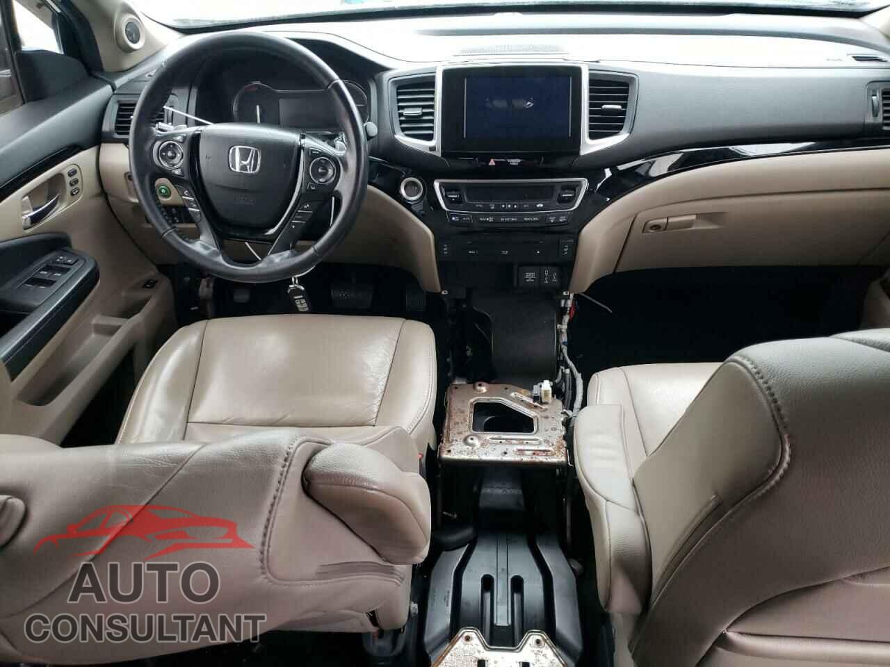 HONDA PILOT 2017 - 5FNYF6H91HB027454