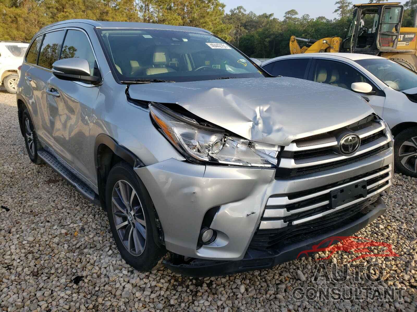 TOYOTA HIGHLANDER 2017 - 5TDKZRFH2HS522718