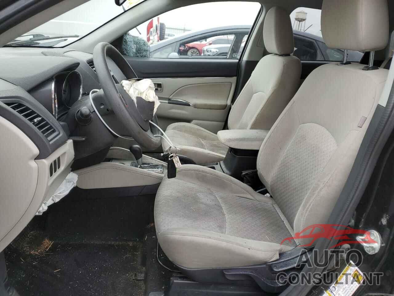 MITSUBISHI OUTLANDER 2018 - JA4AP3AU5JZ005799