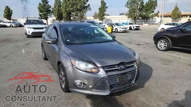 FORD FOCUS 2014 - 1FADP3K22EL185127