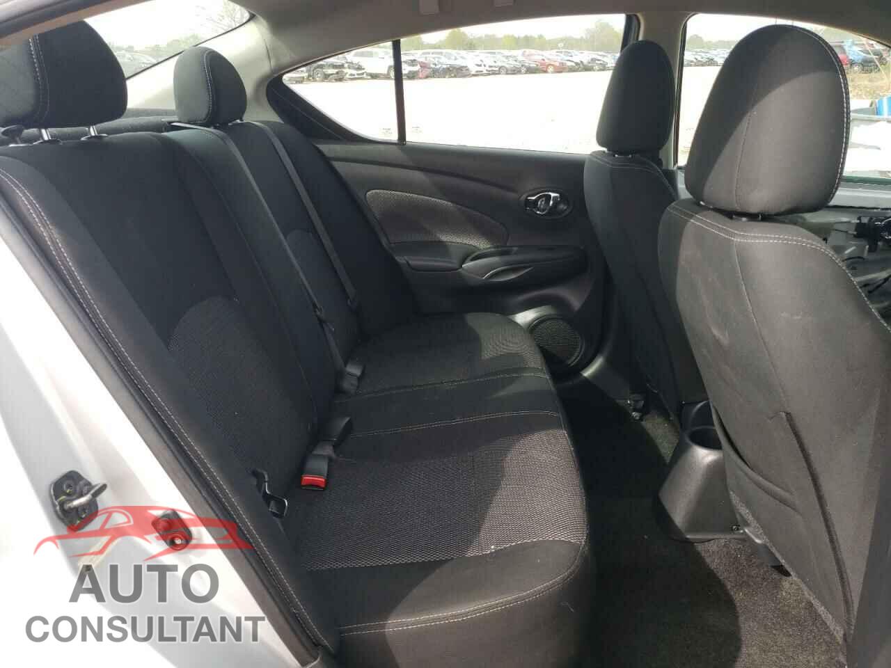 NISSAN VERSA 2019 - 3N1CN7AP3KL857358