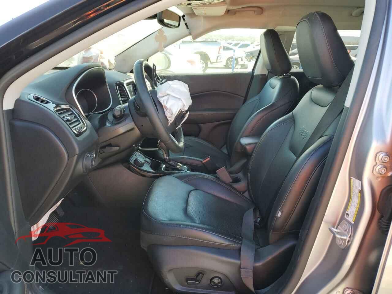 JEEP COMPASS 2019 - 3C4NJDCB9KT650927