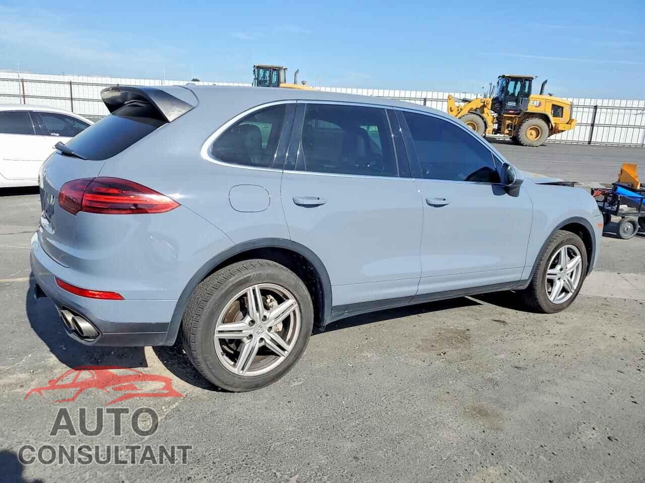 PORSCHE CAYENNE 2015 - WP1AB2A23FLA56353