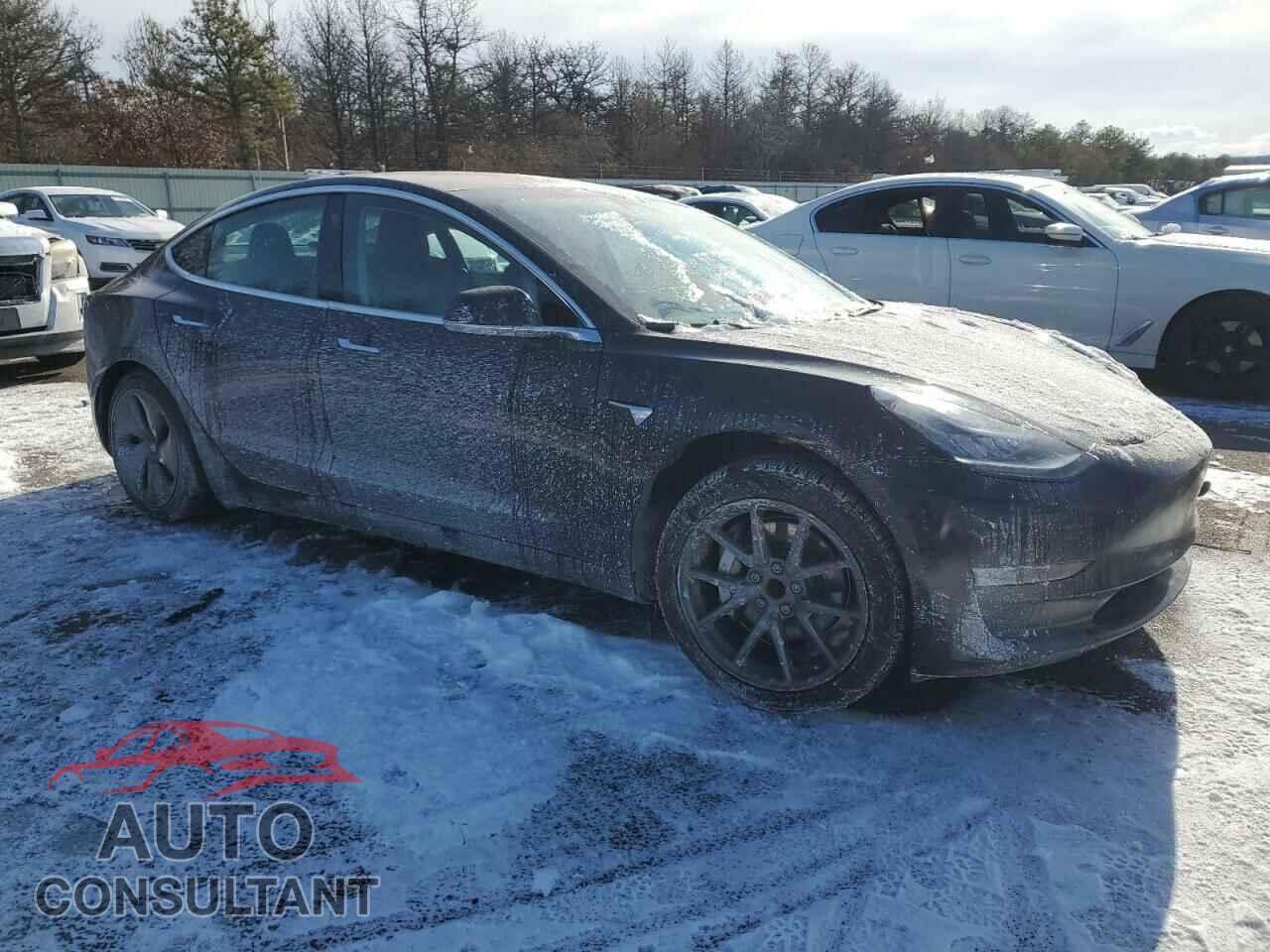 TESLA MODEL 3 2018 - 5YJ3E1EA7JF172857