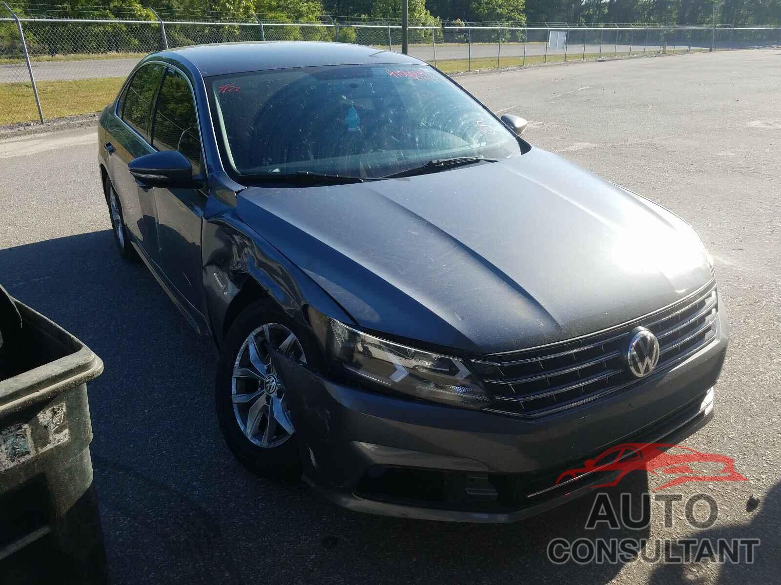 VOLKSWAGEN PASSAT 2017 - 1VWAT7A31HC078162