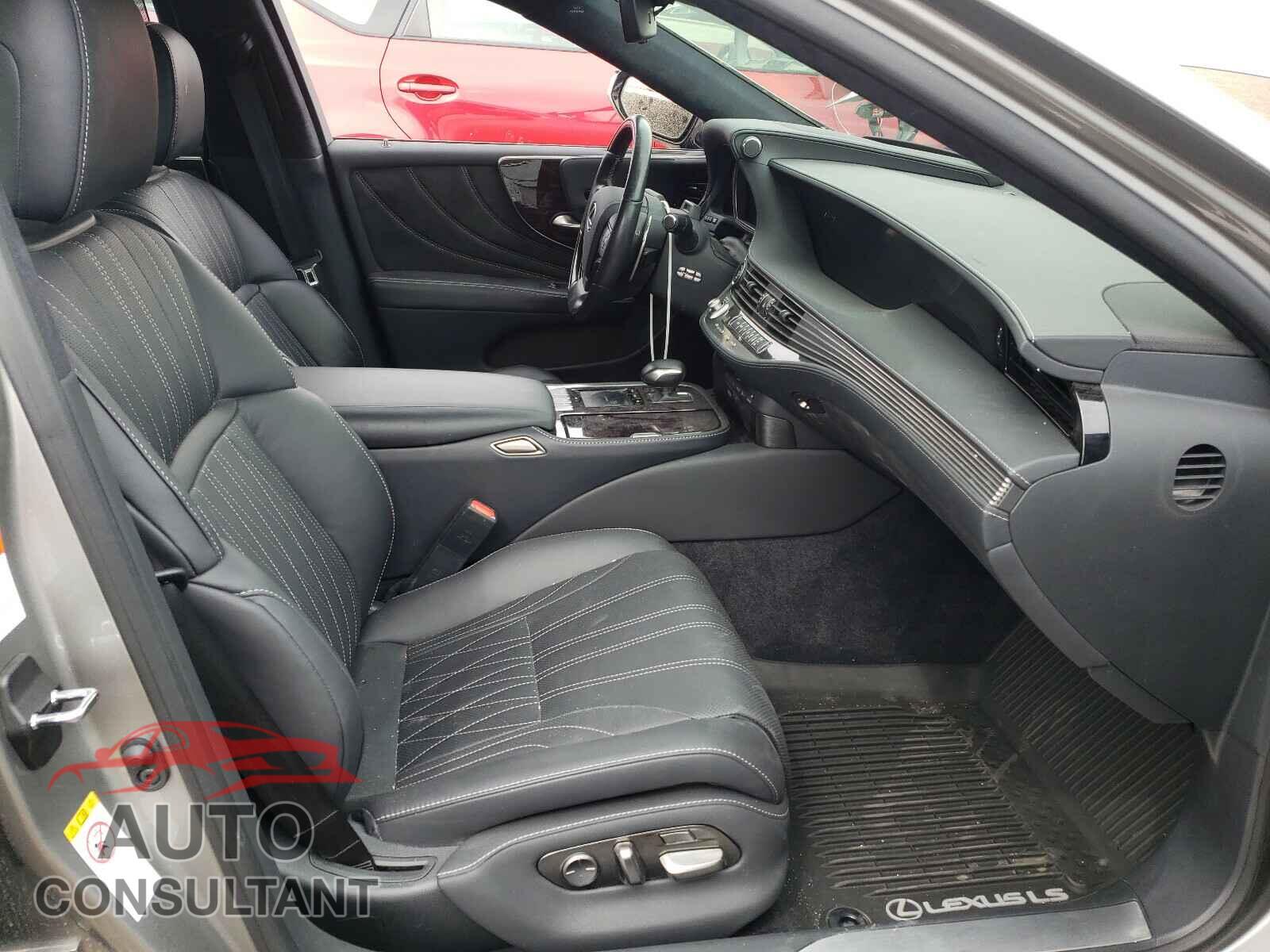 LEXUS LS500 2019 - JTHC5LFF0K5006249