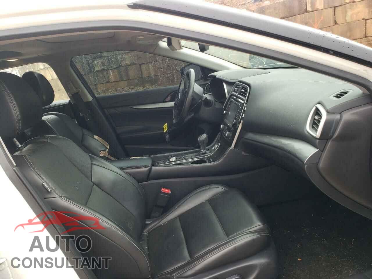 NISSAN MAXIMA 2017 - 1N4AA6AP1HC392163