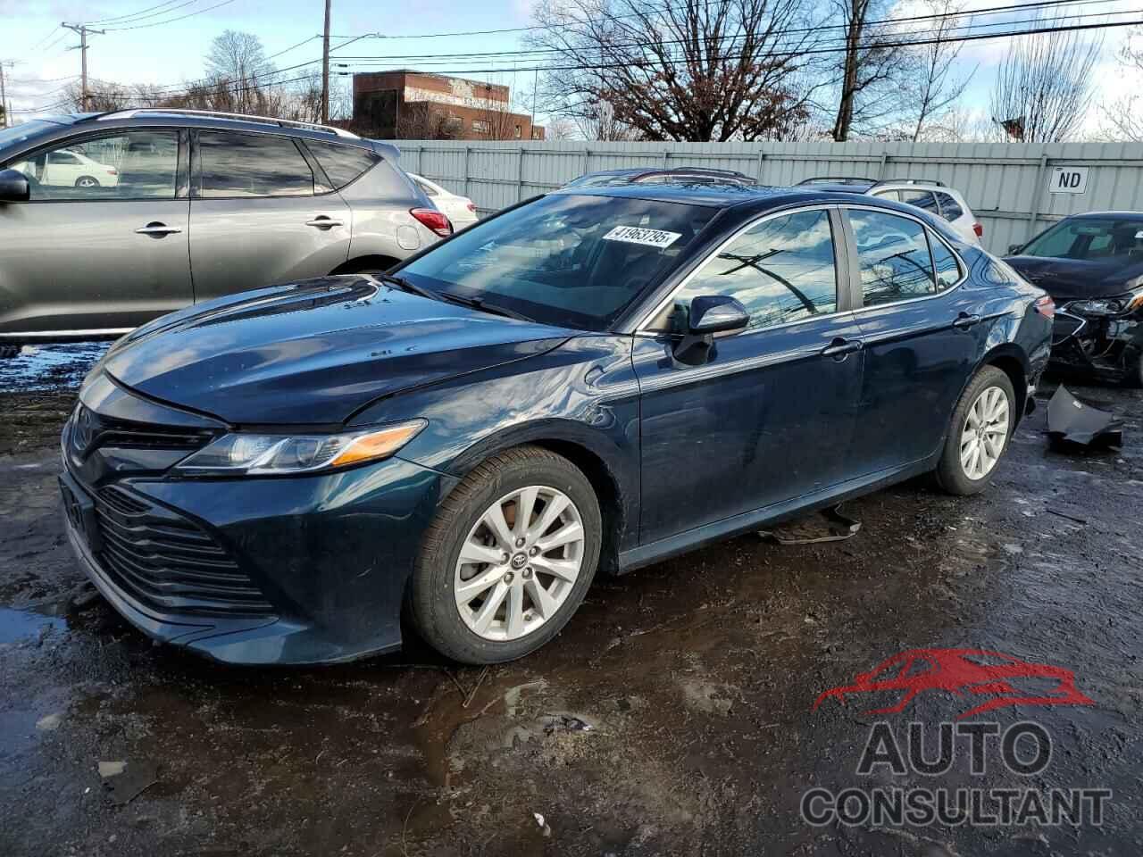 TOYOTA CAMRY 2018 - 4T1B11HK7JU582895