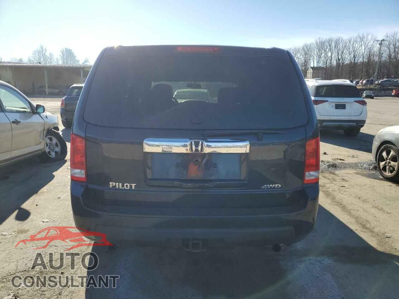 HONDA PILOT 2011 - 5FNYF4H21BB043667