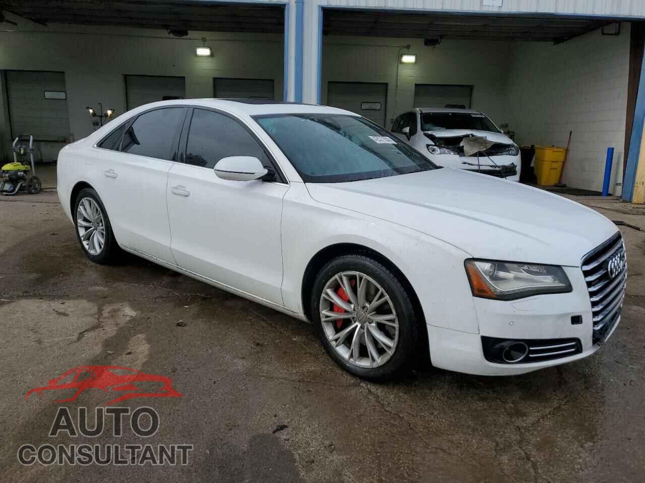 AUDI A8 2011 - WAUAVAFD1BN001893