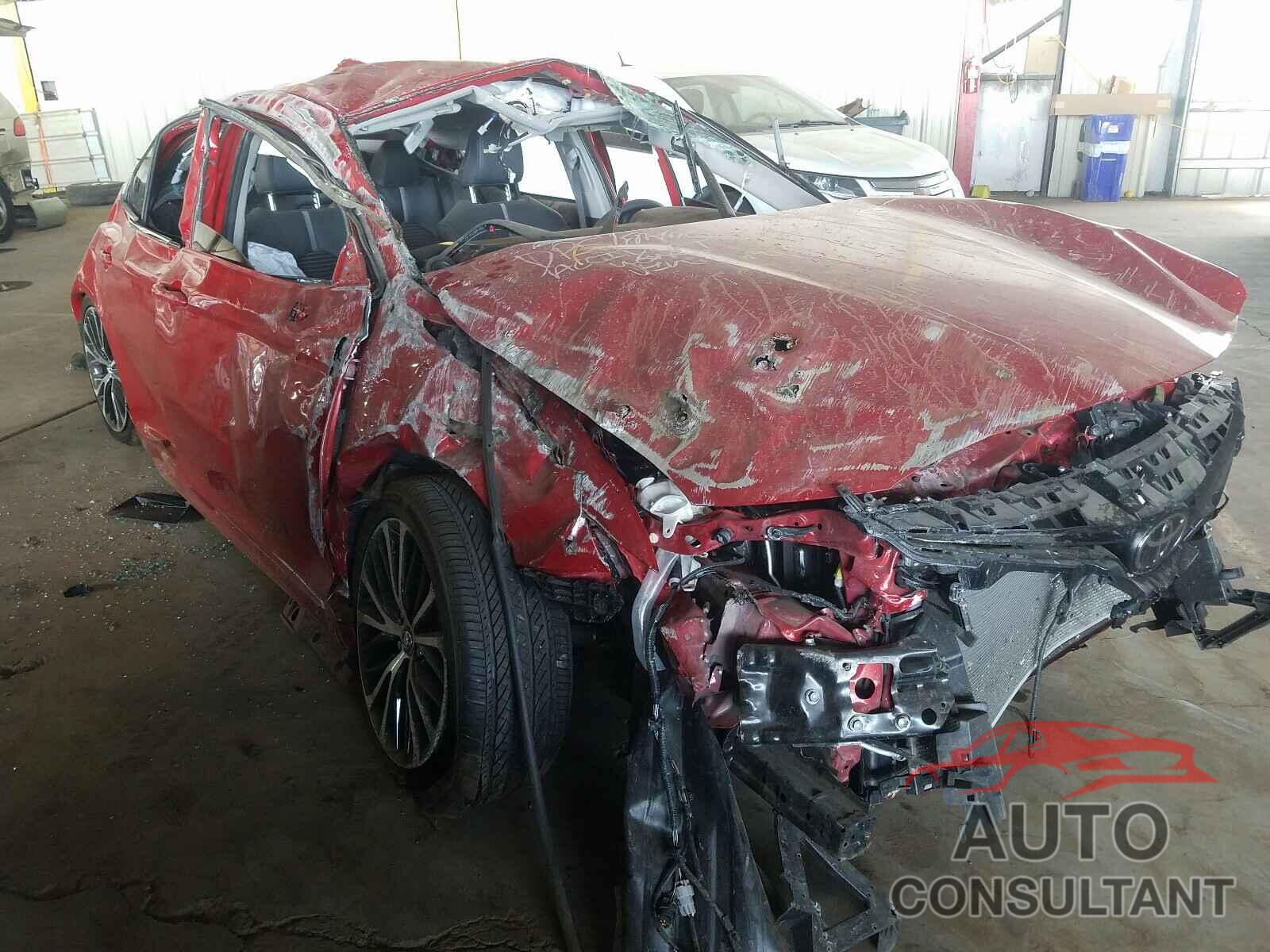 TOYOTA CAMRY 2019 - 4T1B11HK1KU202791