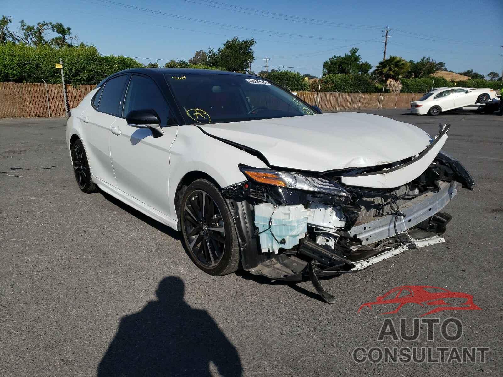 TOYOTA CAMRY 2019 - 4T1B61HK4KU220185