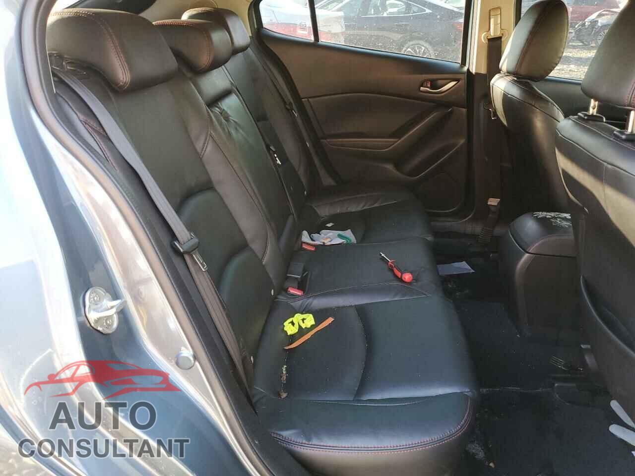 MAZDA 3 2015 - JM1BM1M76F1246323