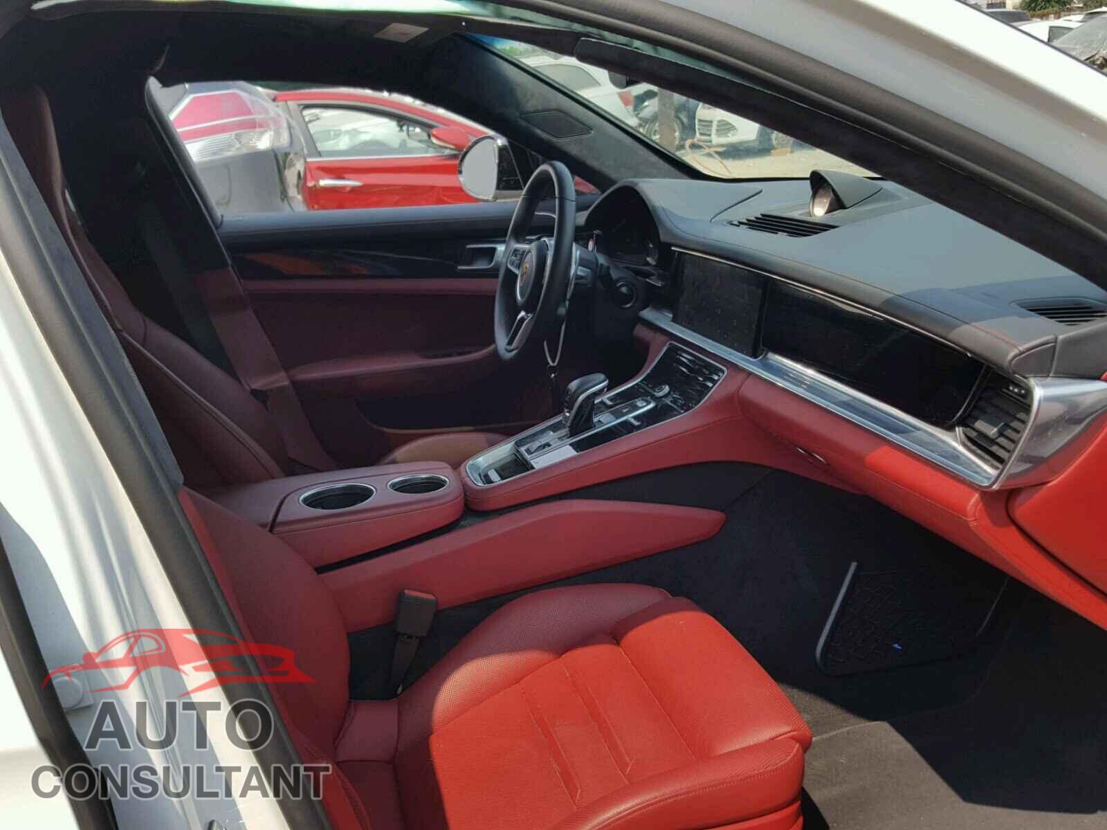 PORSCHE PANAMERA 2017 - WP0AF2A7XHL153313