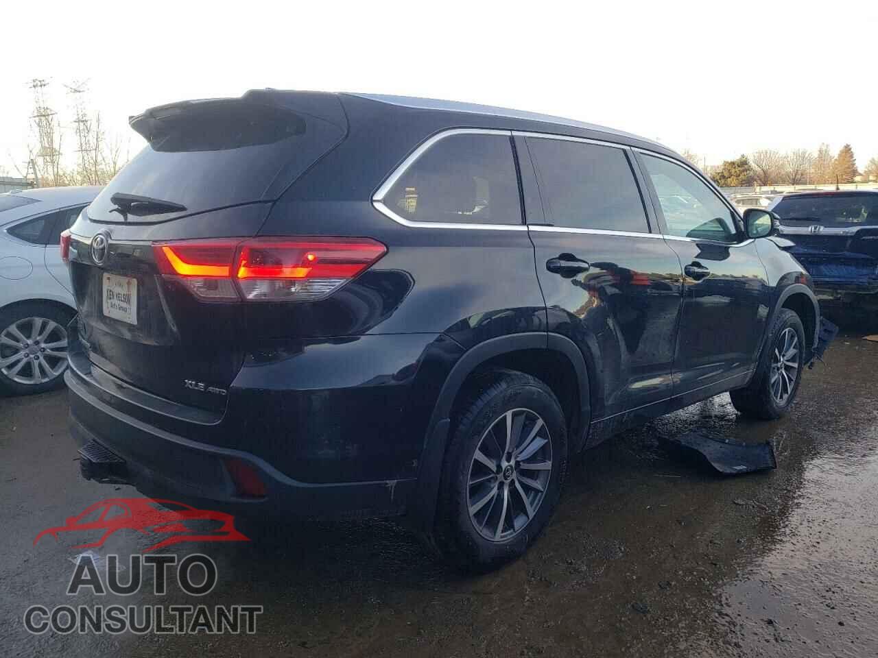 TOYOTA HIGHLANDER 2017 - 5TDJZRFH5HS463918