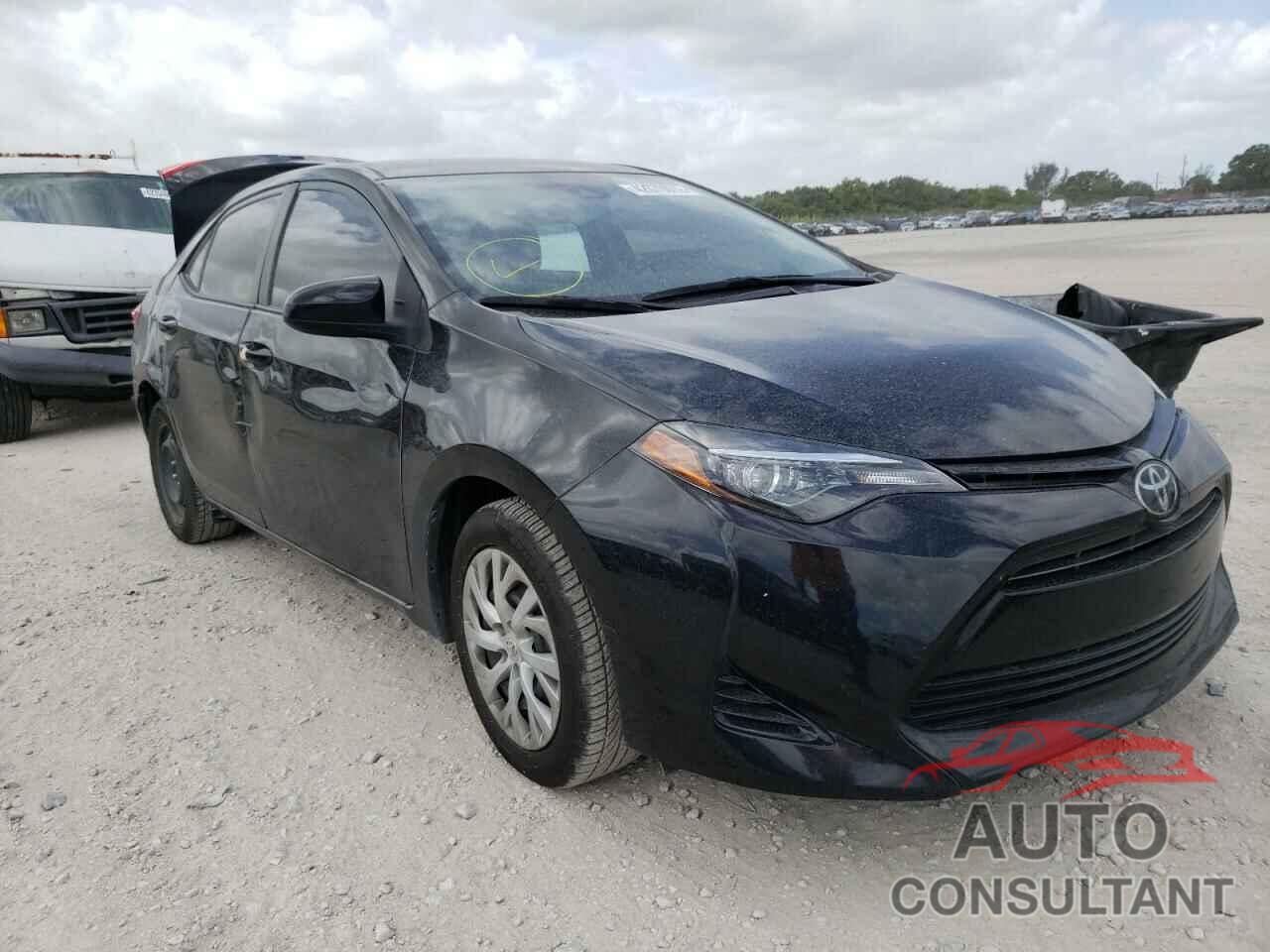 TOYOTA COROLLA 2018 - 5YFBURHE9JP839220
