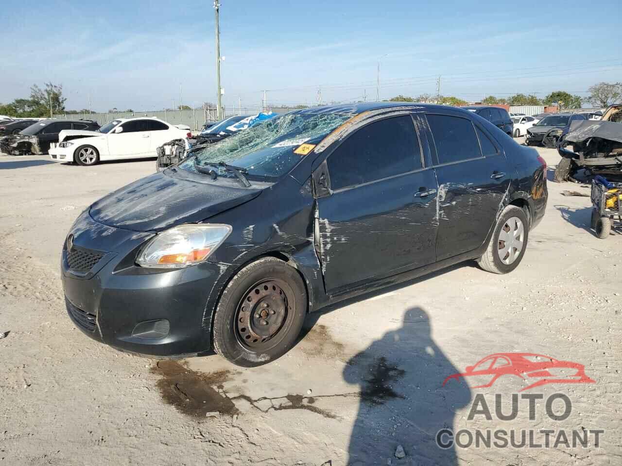 TOYOTA YARIS 2009 - JTDBT903494044281