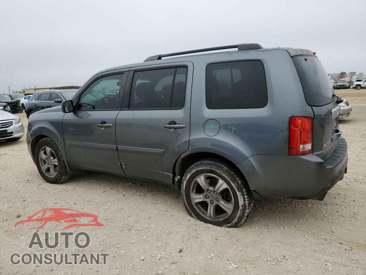 HONDA PILOT 2013 - 5FNYF3H55DB007049