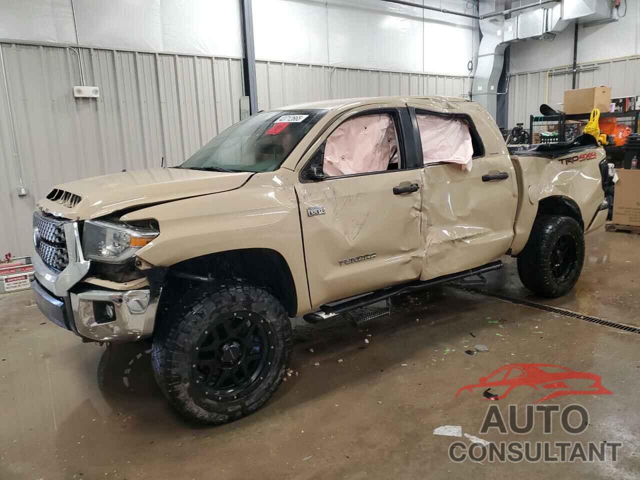 TOYOTA TUNDRA 2018 - 5TFDY5F19JX694736